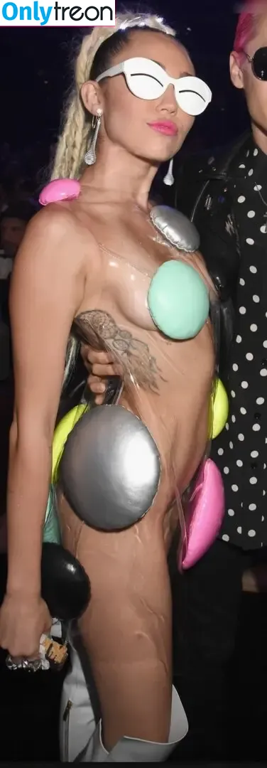 Miley Cyrus nude photo #3308 (MileyCyrus)
