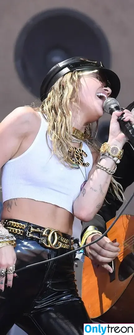 Miley Cyrus nude photo #3386 (MileyCyrus)
