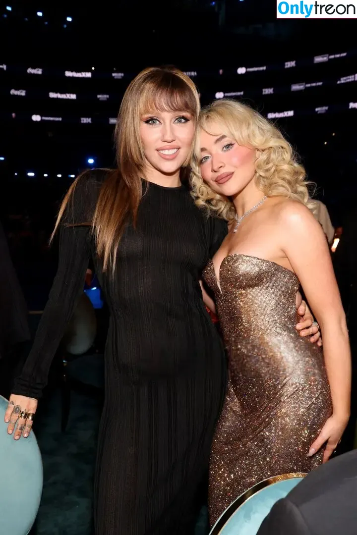 Miley Cyrus nude photo #3981 (MileyCyrus)