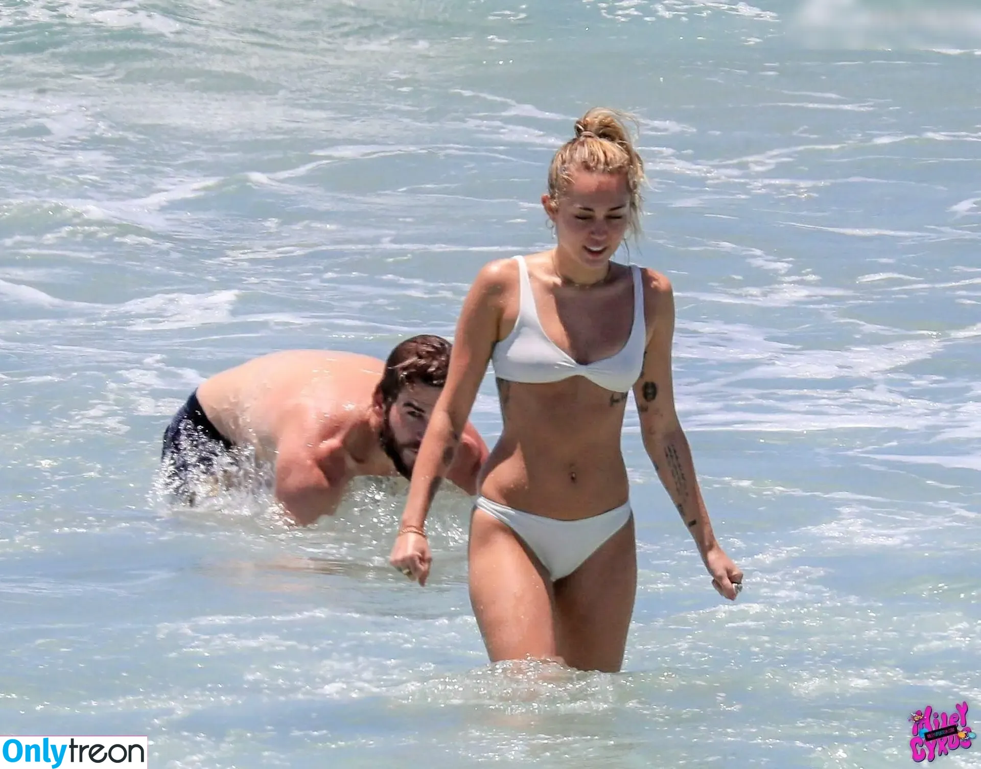 Miley Cyrus nude photo #4426 (MileyCyrus)