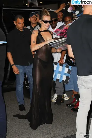 Miley Cyrus / MileyCyrus nude photo #5202