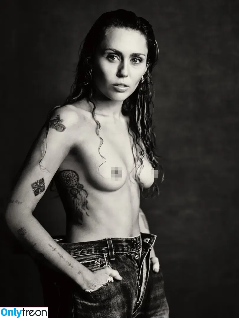 Miley Cyrus nude photo #5638 (MileyCyrus)