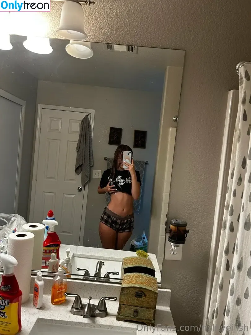mileyeilish nude photo #0035 (billieeilish)