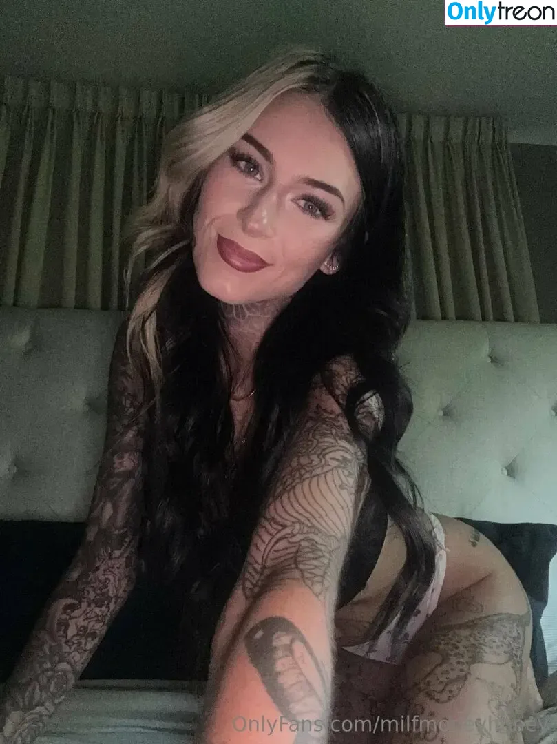 milfmoneyhoney nude photo #0068 (milfmoneyhoneyy / rhy_honeymoney)