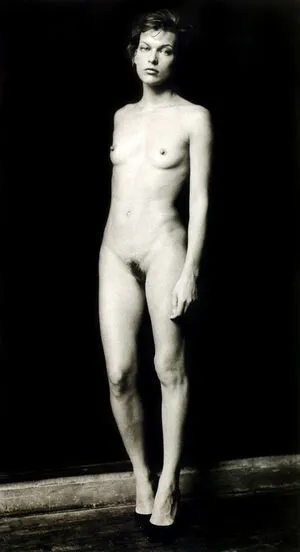 Milla Jovovich / MillaJovovich nude photo #0030