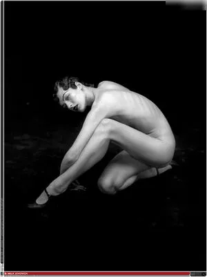 Milla Jovovich / MillaJovovich nude photo #0134