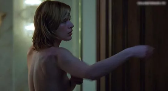 Milla Jovovich / MillaJovovich nude photo #0156