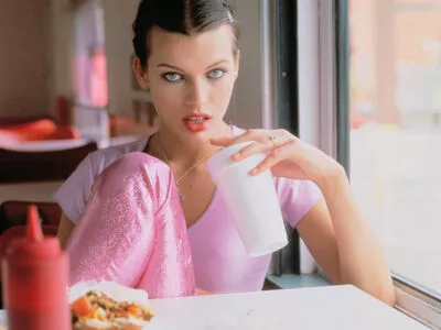 Milla Jovovich / MillaJovovich nude photo #0189