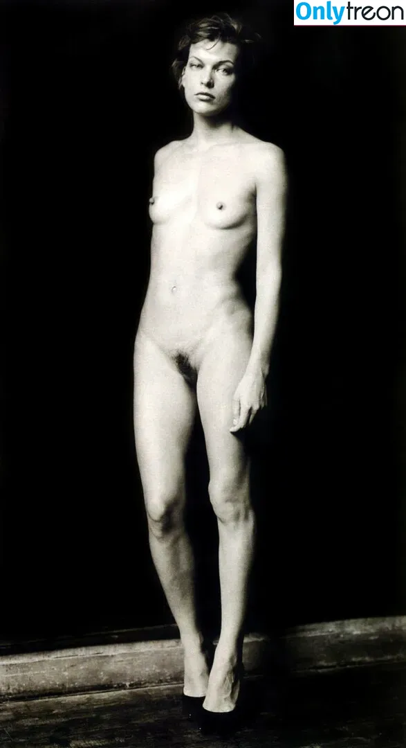 Milla Jovovich nude photo #0030 (MillaJovovich)