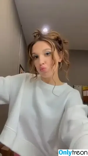 Millie Bobby Brown / milliebobbybrown nude photo #3397