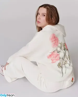 Millie Bobby Brown / milliebobbybrown nude photo #3724