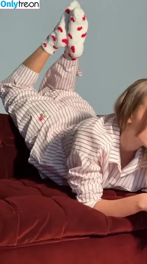 Millie Bobby Brown / milliebobbybrown nude photo #3731