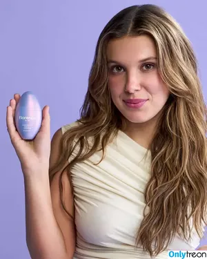 Millie Bobby Brown / milliebobbybrown nude photo #3937