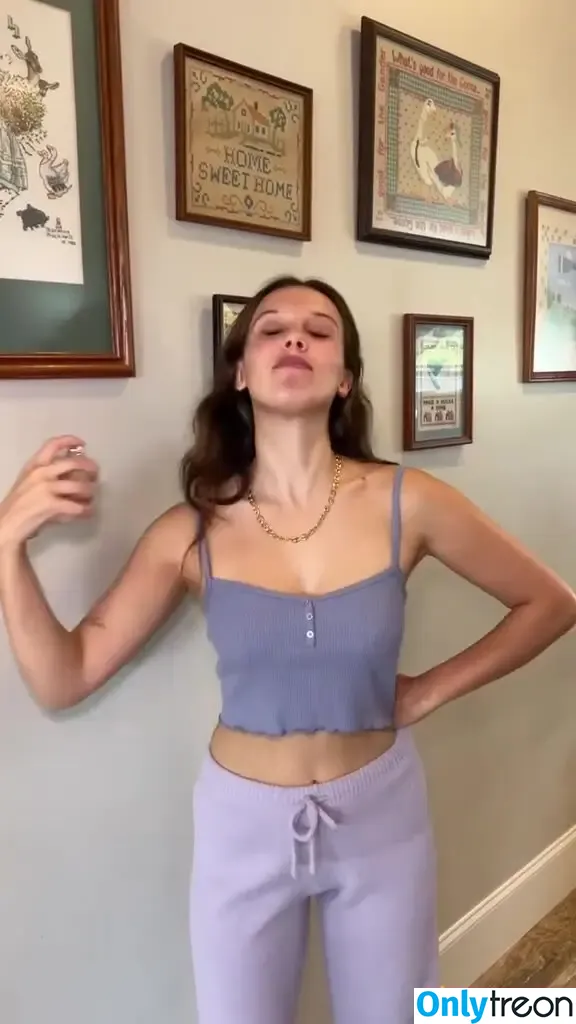 Millie Bobby Brown nude photo #3353 (milliebobbybrown)