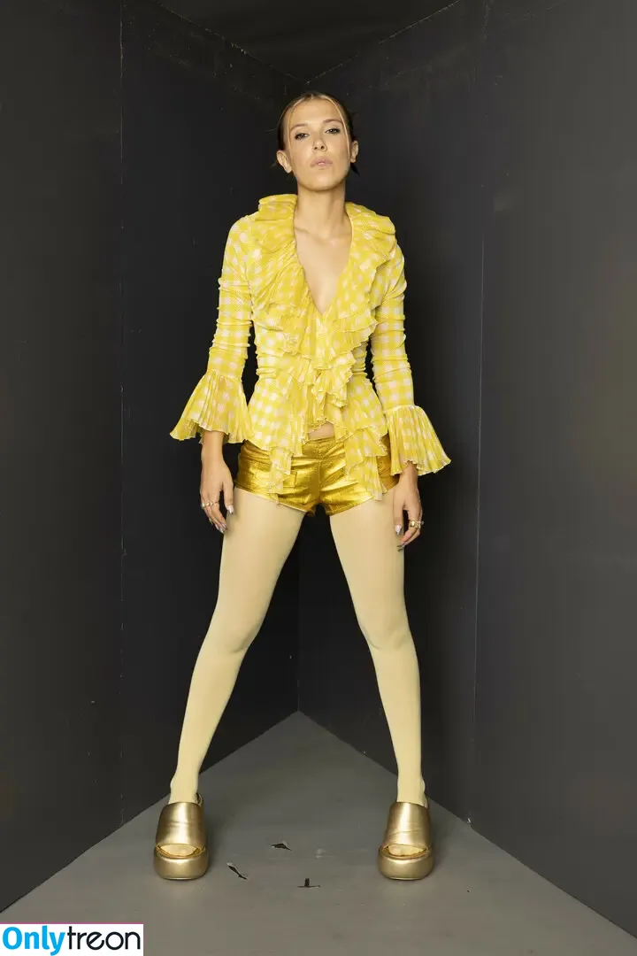 Millie Bobby Brown nude photo #3392 (milliebobbybrown)