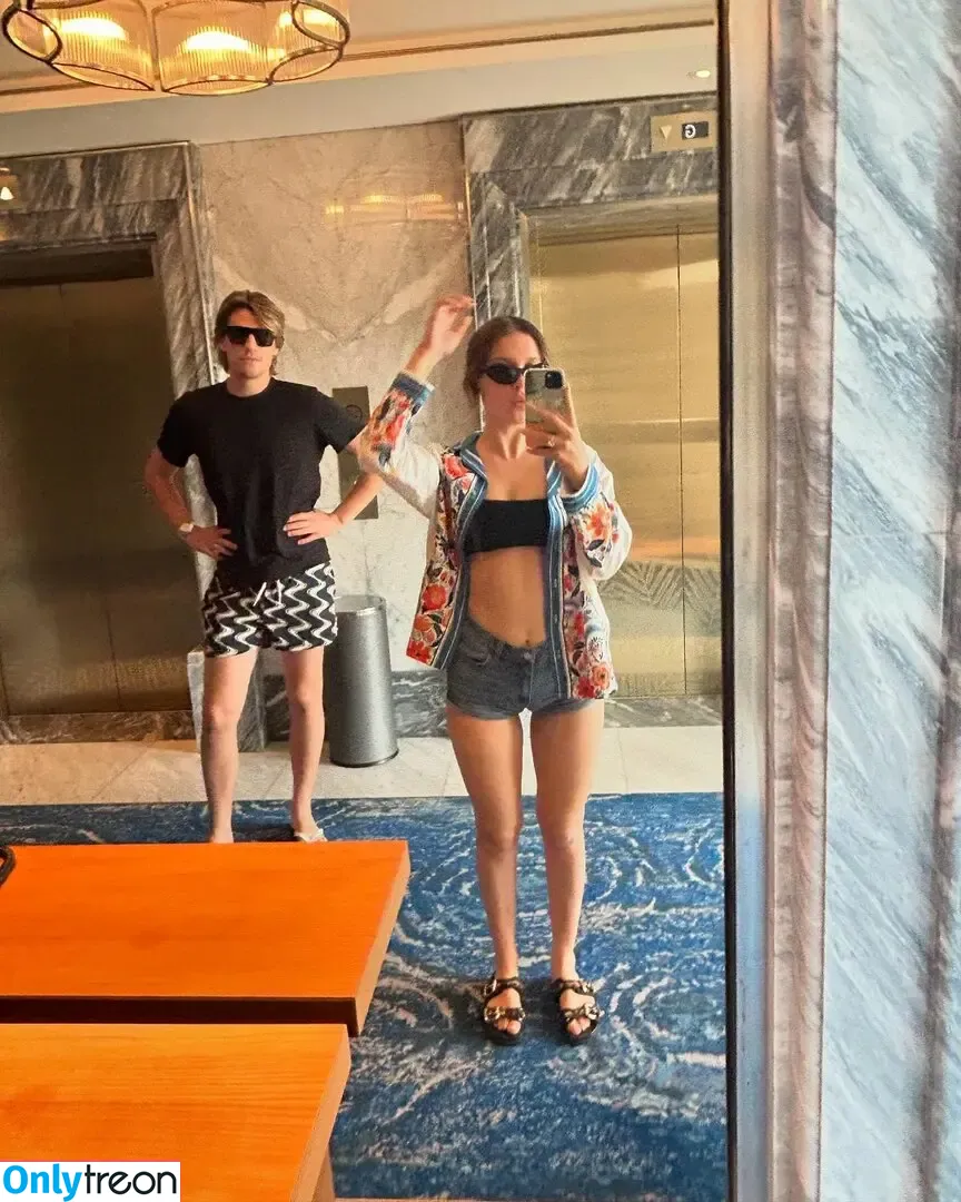 Millie Bobby Brown nude photo #3417 (milliebobbybrown)