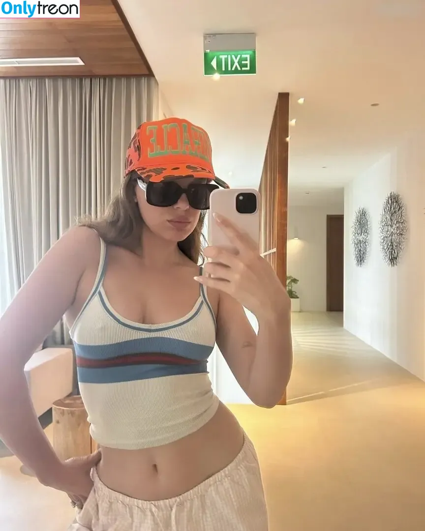 Millie Bobby Brown nude photo #3577 (milliebobbybrown)