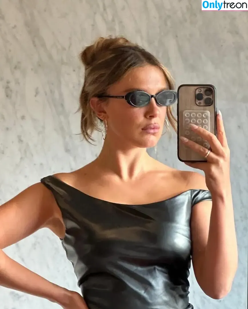 Millie Bobby Brown nude photo #3593 (milliebobbybrown)