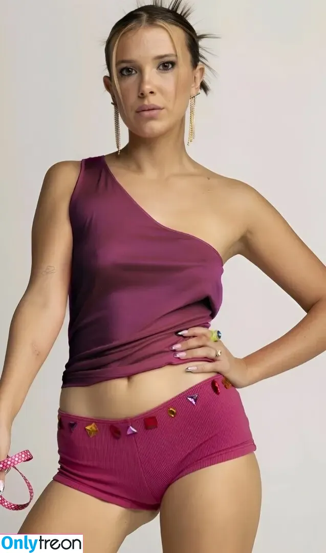 Millie Bobby Brown nude photo #3759 (milliebobbybrown)
