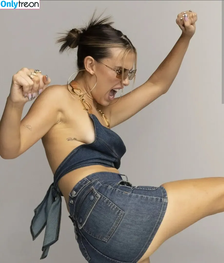 Millie Bobby Brown nude photo #3770 (milliebobbybrown)