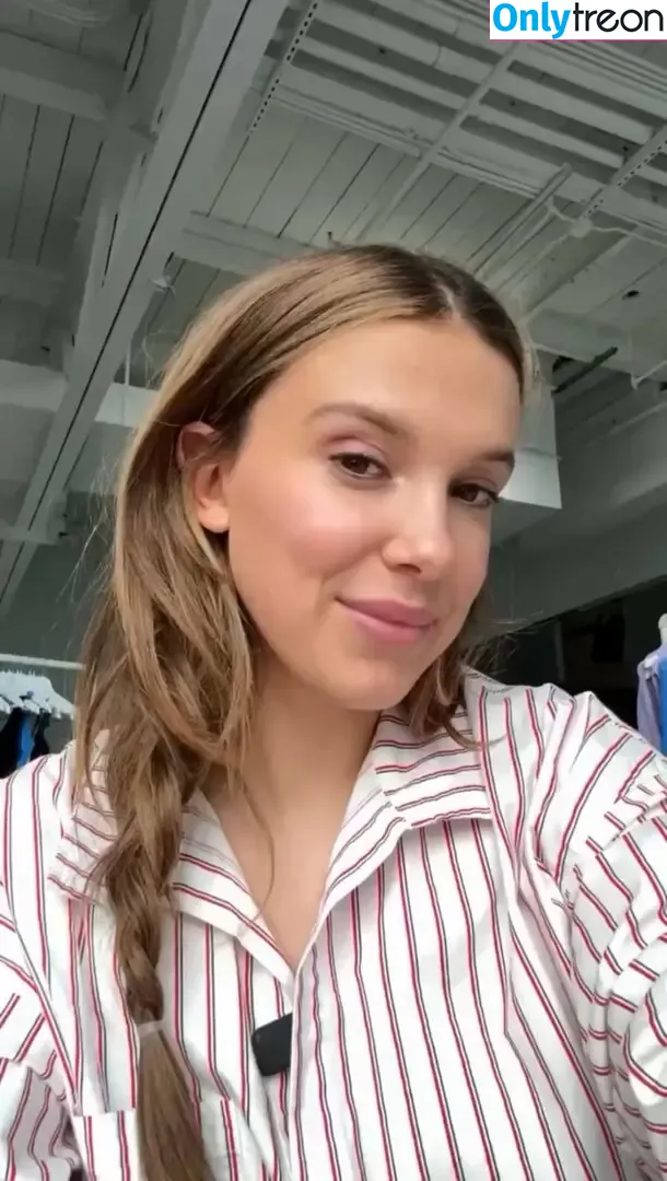 Millie Bobby Brown nude photo #3875 (milliebobbybrown)