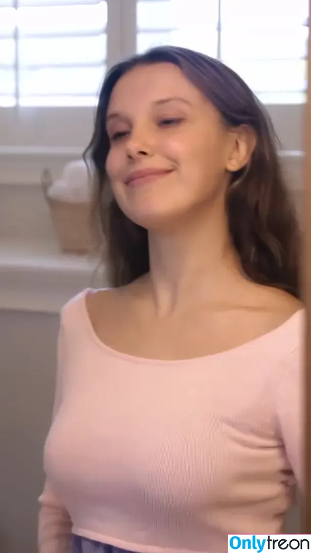 Millie Bobby Brown nude photo #3896 (milliebobbybrown)