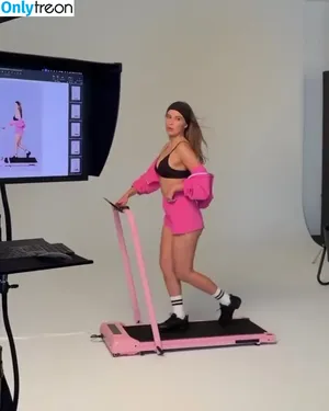 Millie Bobby Brown / milliebobbybrown nude photo #4483