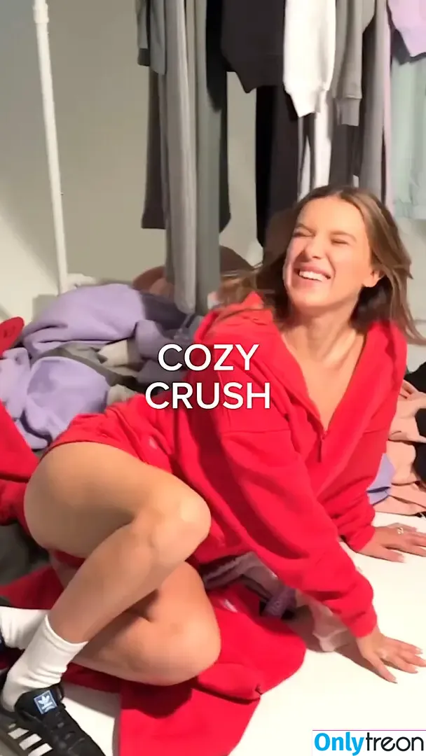 Millie Bobby Brown nude photo #4045 (milliebobbybrown)