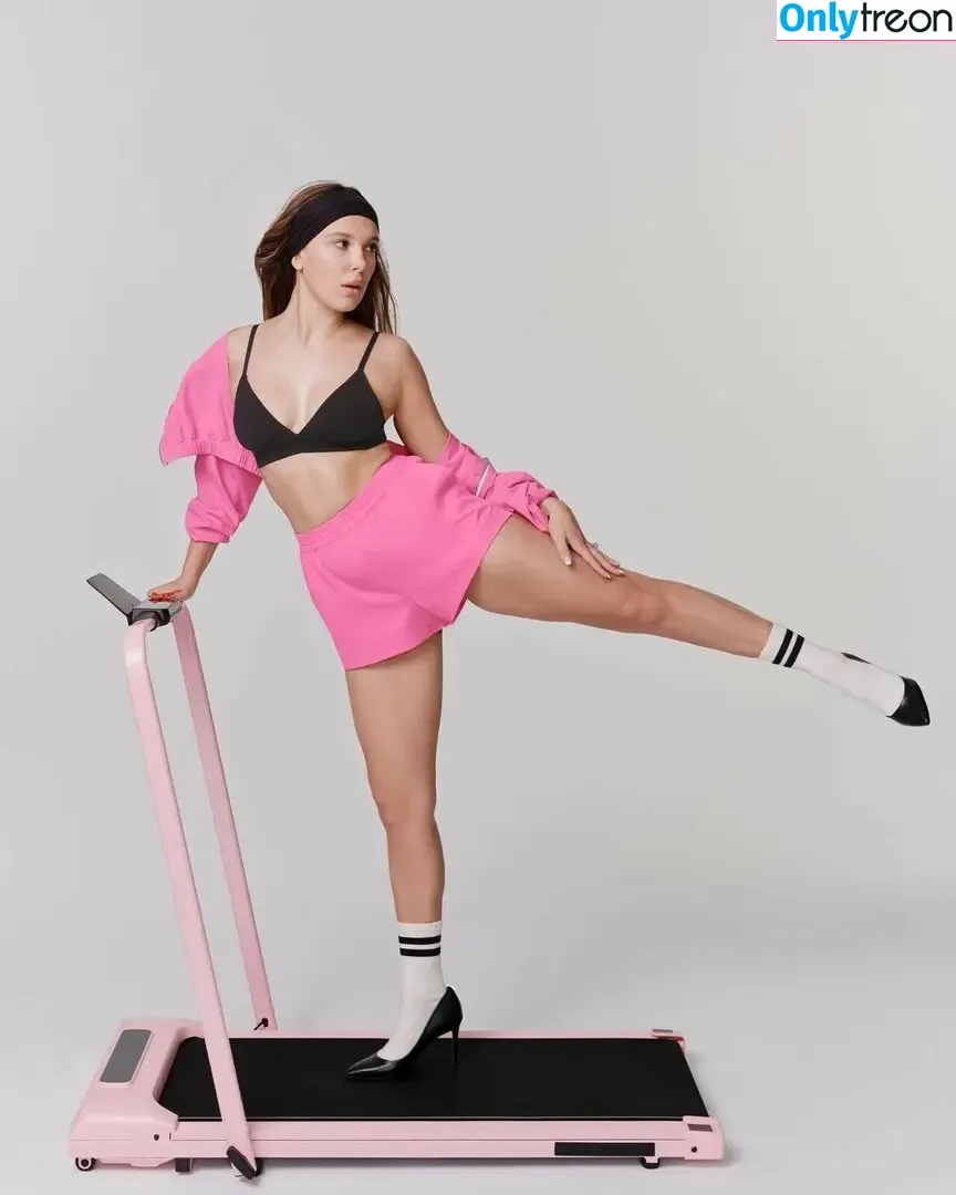 Millie Bobby Brown nude photo #4615 (milliebobbybrown)