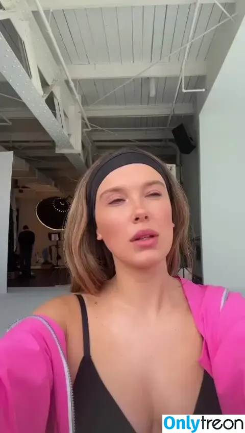 Millie Bobby Brown nude photo #4779 (milliebobbybrown)