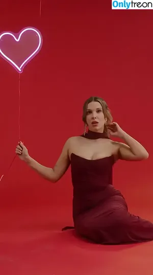 Millie Bobby Brown / milliebobbybrown nude photo #5725