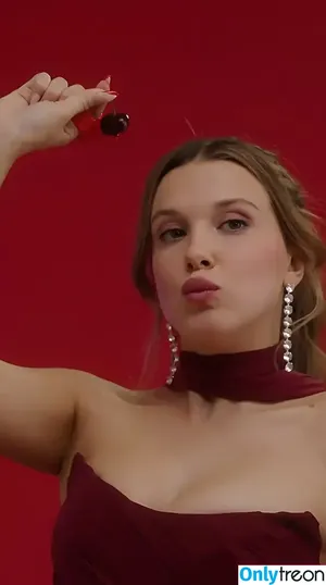 Millie Bobby Brown / milliebobbybrown nude photo #5732