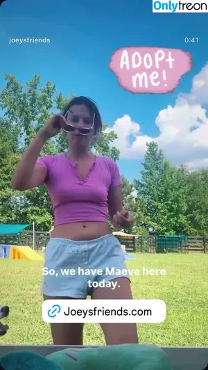 Millie Bobby Brown / milliebobbybrown nude photo #5975