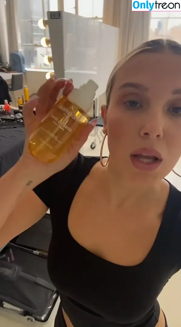 Millie Bobby Brown nude photo #5574 (milliebobbybrown)