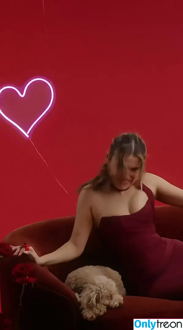 Millie Bobby Brown nude photo #5738 (milliebobbybrown)