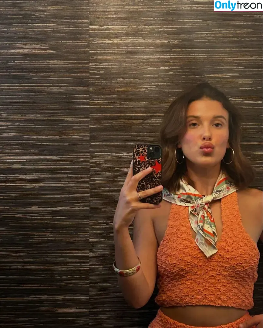 Millie Bobby Brown nude photo #5997 (milliebobbybrown)
