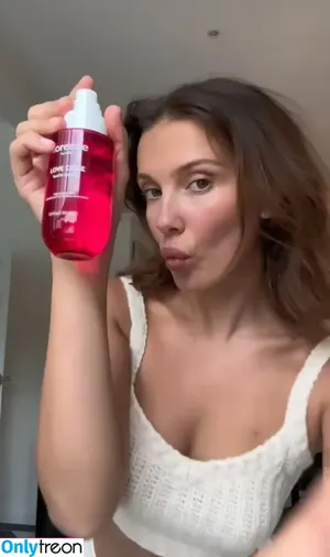 Millie Bobby Brown / milliebobbybrown nude photo #6015