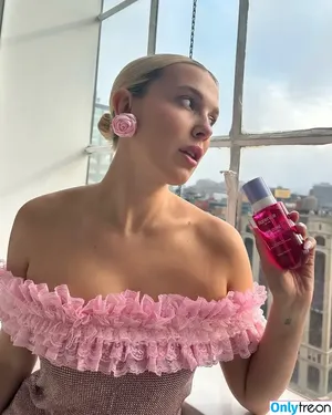Millie Bobby Brown / milliebobbybrown nude photo #6046