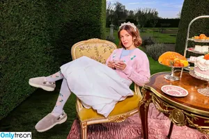 Millie Bobby Brown / milliebobbybrown nude photo #6080