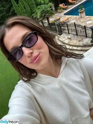 Millie Bobby Brown / milliebobbybrown nude photo #6093