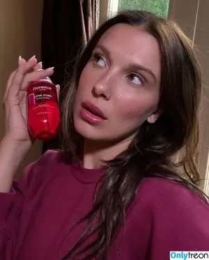 Millie Bobby Brown / milliebobbybrown nude photo #6132