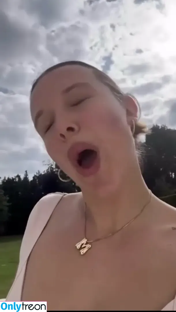 Millie Bobby Brown nude photo #6005 (milliebobbybrown)