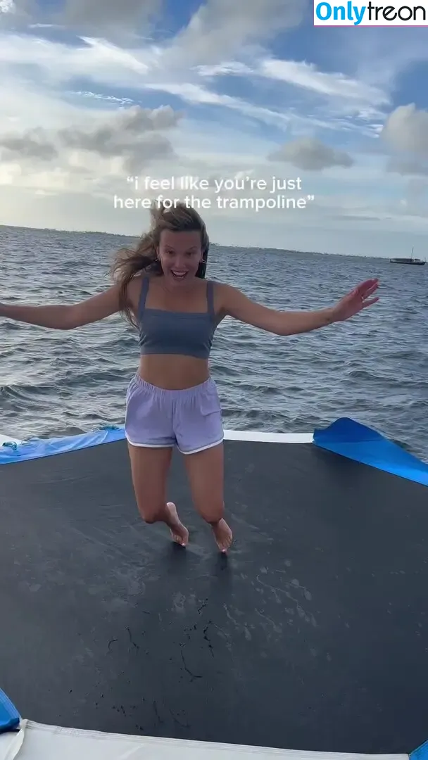 Millie Bobby Brown nude photo #6035 (milliebobbybrown)