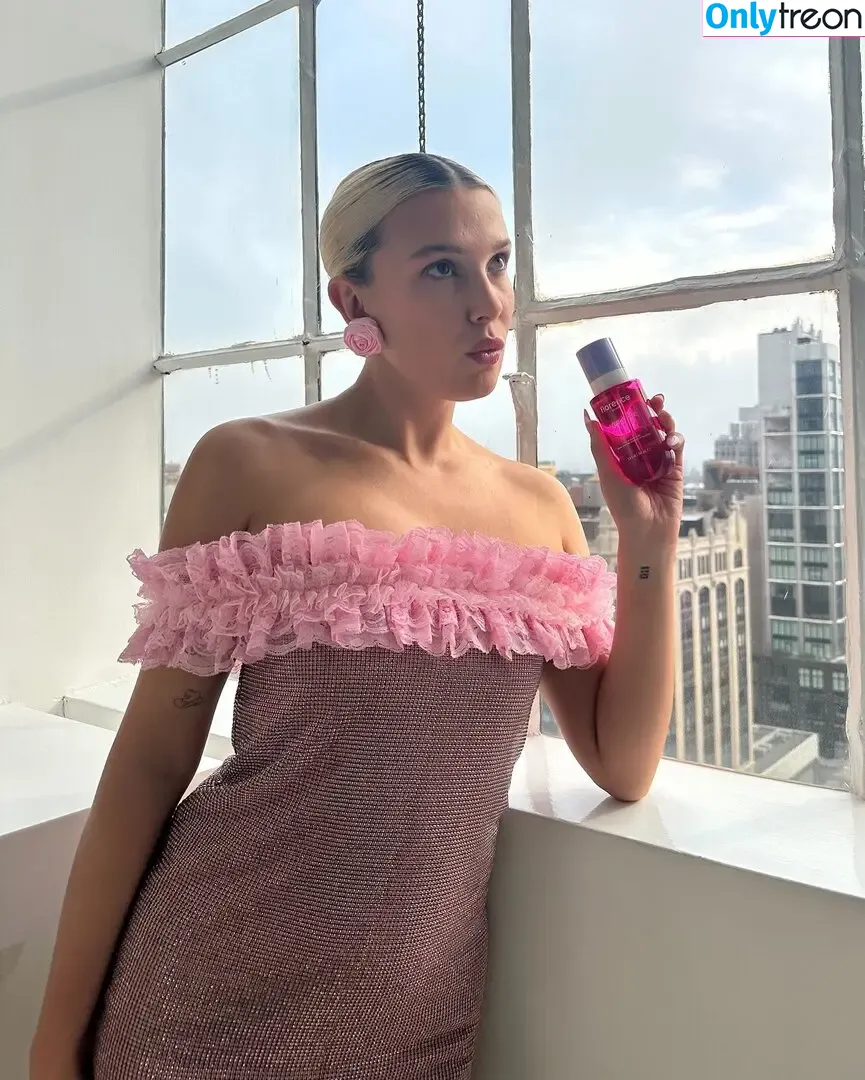 Millie Bobby Brown nude photo #6043 (milliebobbybrown)