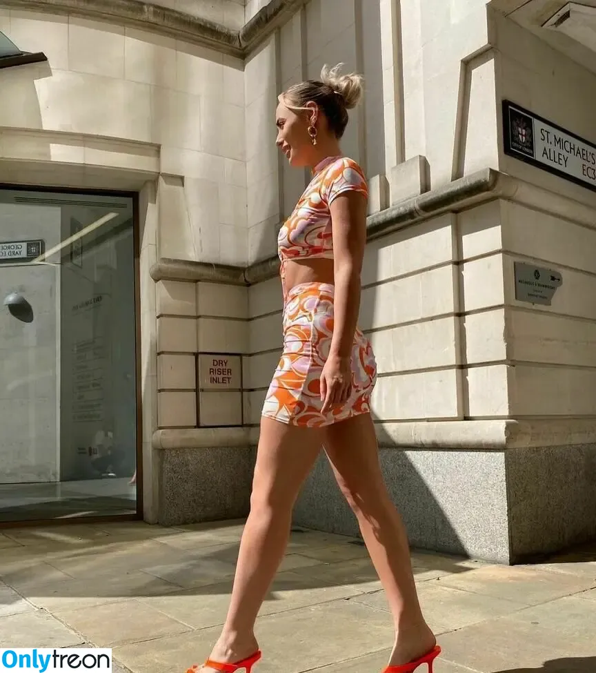 Millie Court nude photo #0031 (milliegracecourt)