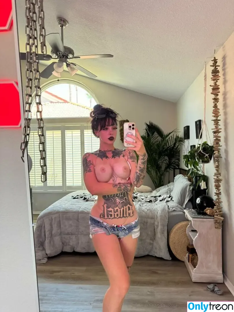 milliemillz nude photo #0391 (Millie Millz / MillieKnoxx)