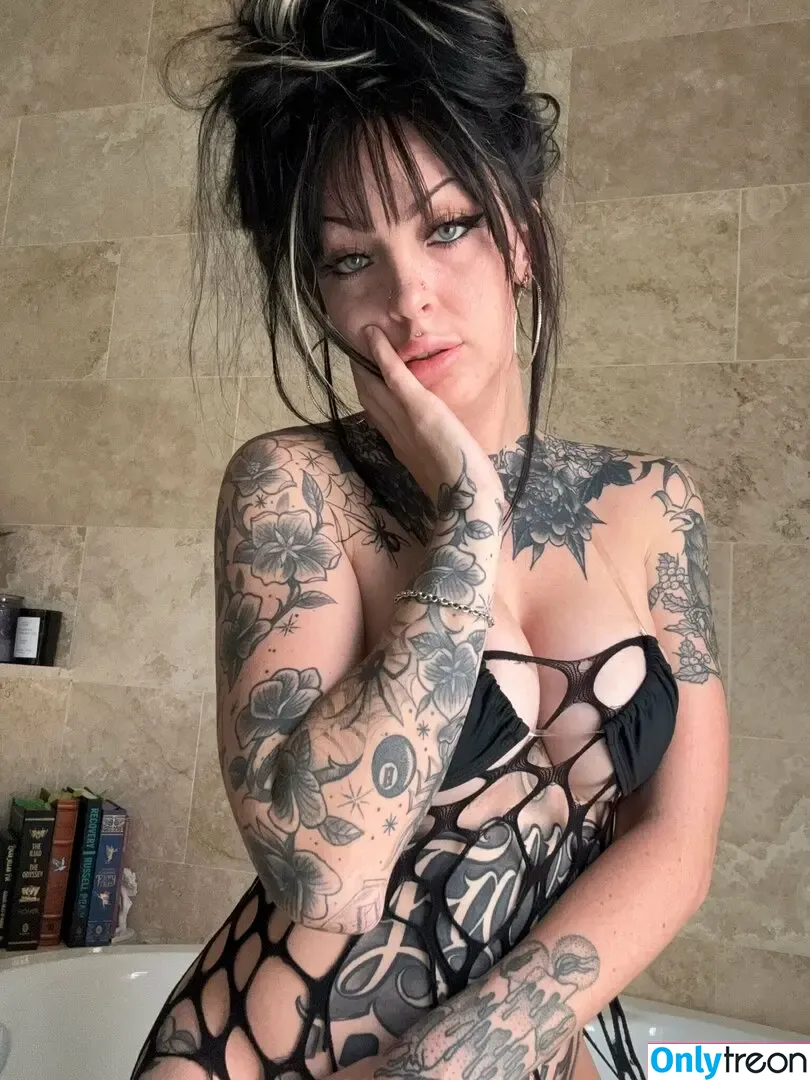 milliemillz nude photo #0492 (Millie Millz / MillieKnoxx)