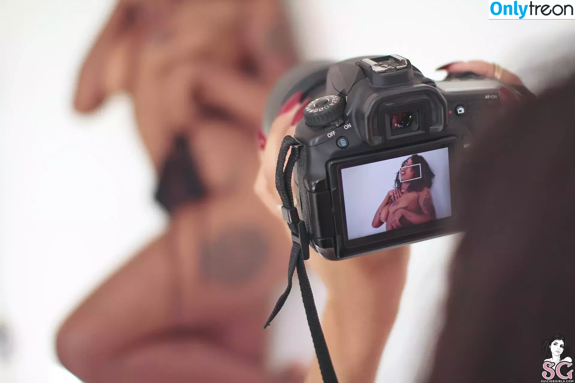 Milloux nude photo #0112 (millouxsuicide)