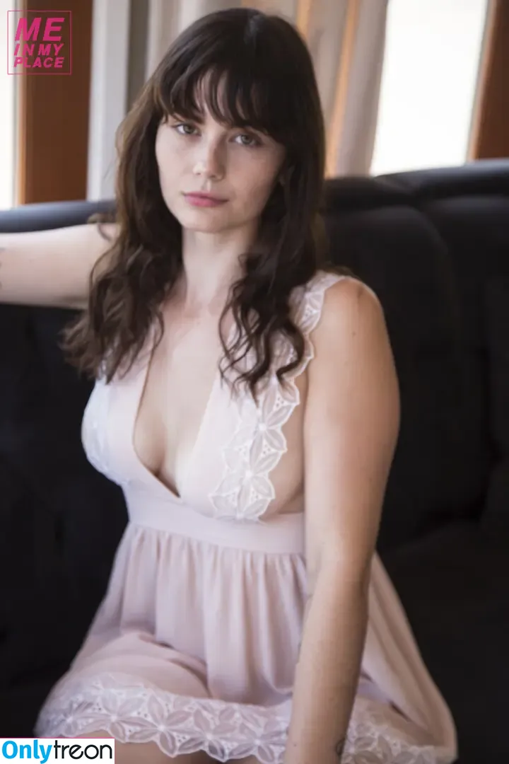 MIMP nude photo #1214 (Me In My Place / meinmyplace / u111922061)