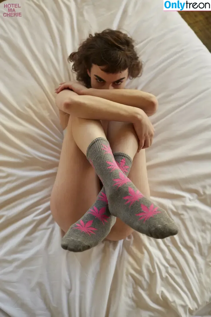 MIMP nude photo #2127 (Me In My Place / meinmyplace / u111922061)